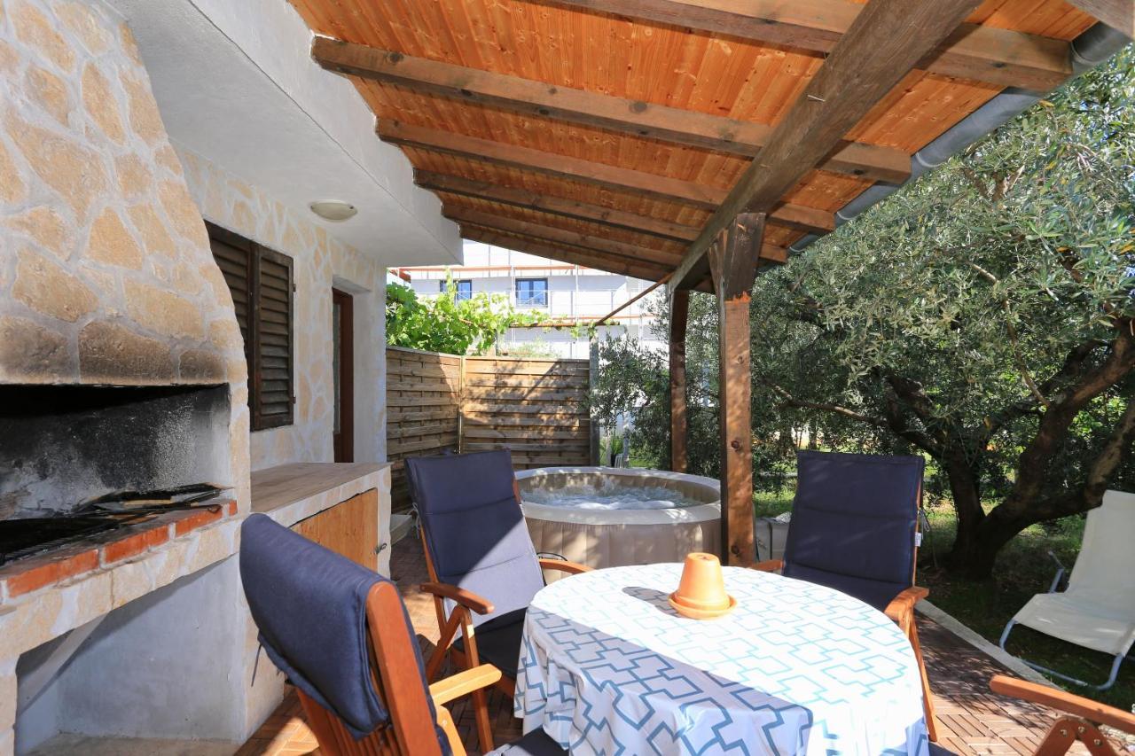 Hacienda Mia With Yacuzzi And Free Parking 扎达尔 外观 照片